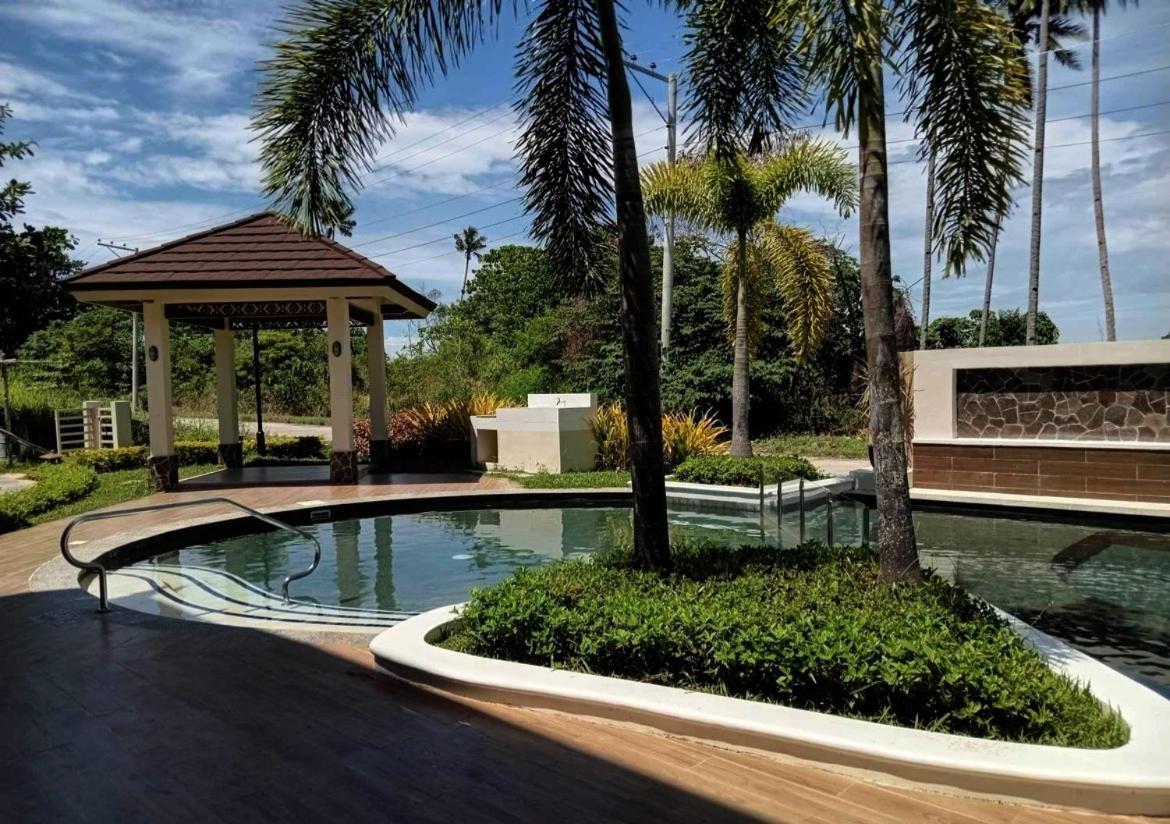 Davao City Kembali Condo Resort With Sea View מראה חיצוני תמונה
